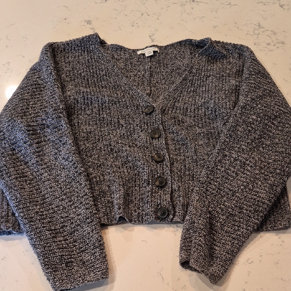 American Eagle Outfitters Gray Marled Cropped Button Cardigan